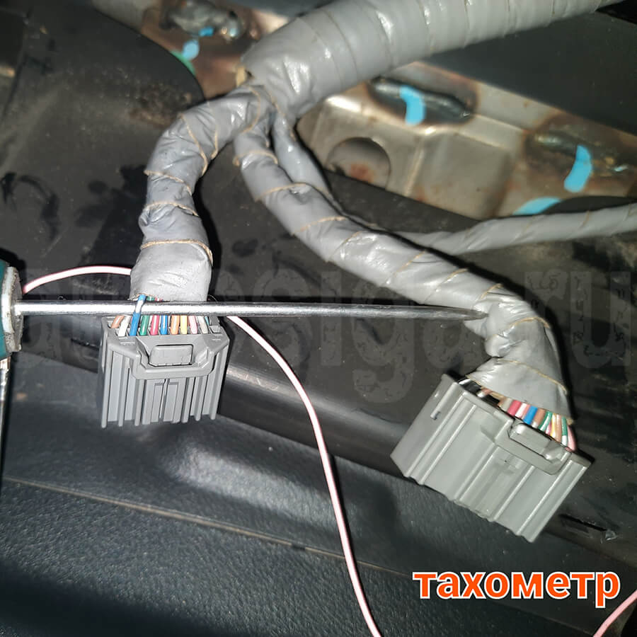 Honda Edix 2006 - подключение к тахометру