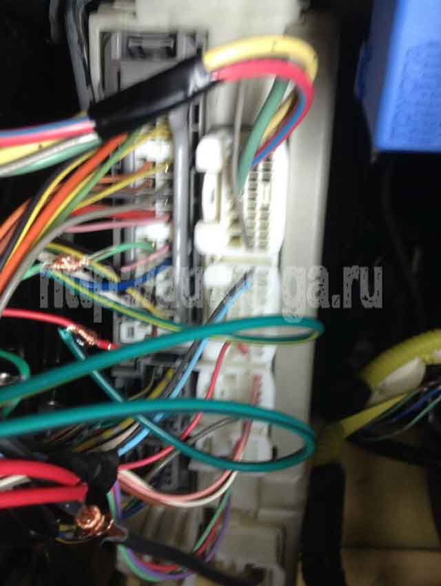 Установка Starline A94 на Lexus IS 250. Подключение к поворотам