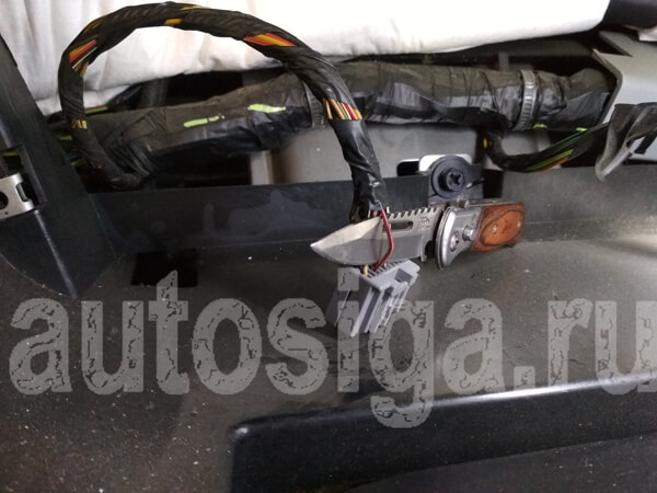 Установка автосигнализации на SsangYong Actyon Sports 2010 - концевики дверей Установка автосигнализации на SsangYong Actyon Sports 2010