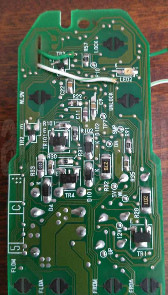 Toyota Alphard 2006 - центральный замок Установка автосигнализации на Toyota Alphard 2006 - Управление центральным замком