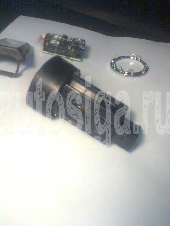 Установка сигнализации на Toyota Noah 2008