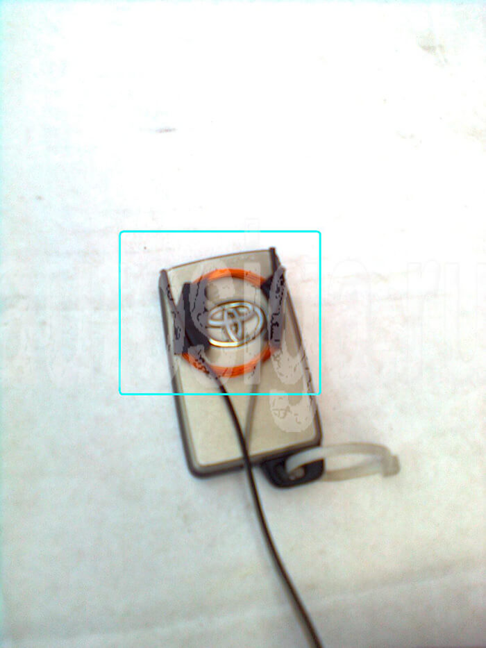 Установка сигнализации на Toyota Noah 2008