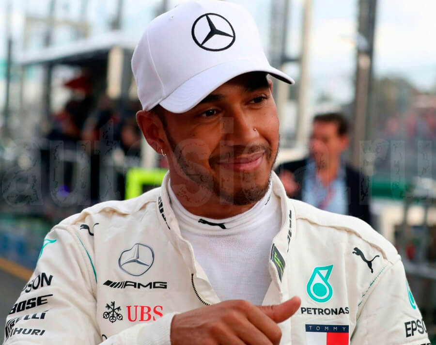 Льюис Хэмилтон