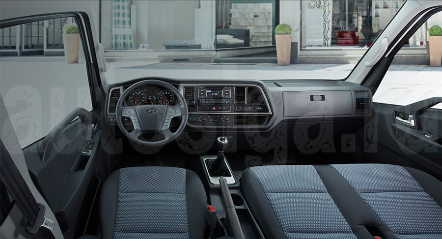 Пассажиры и водитель обеспечен удобством за счет расширенной кабины