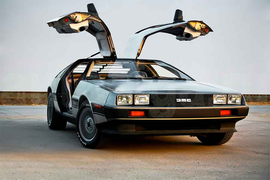 DeLorean DMC-12 в "Назад в будущее"