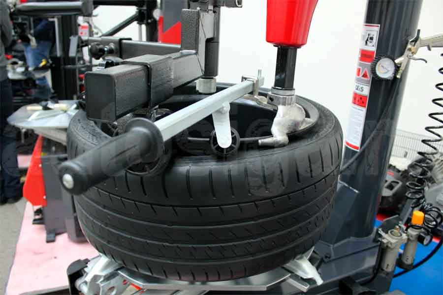 Оборудование для шиномонтажа и балансировки Оборудование для шиномонтажа и балансировки