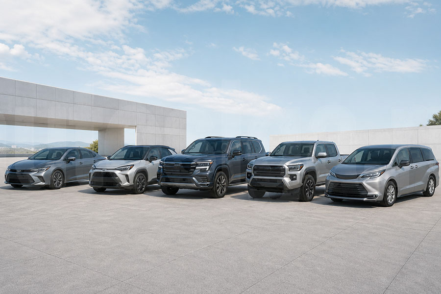 Модельный ряд Toyota с седанами, кроссоверами и внедорожниками