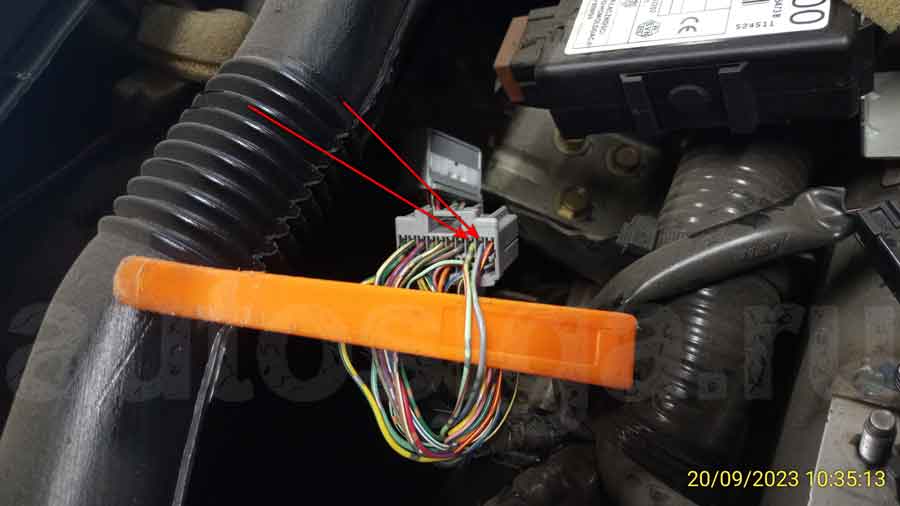 Центральный замок на Nissan X-Trail 2005